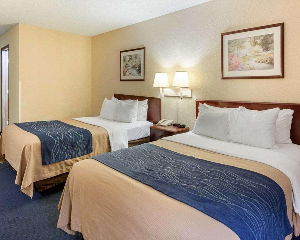 Quality Inn University Area Farmville Room photo